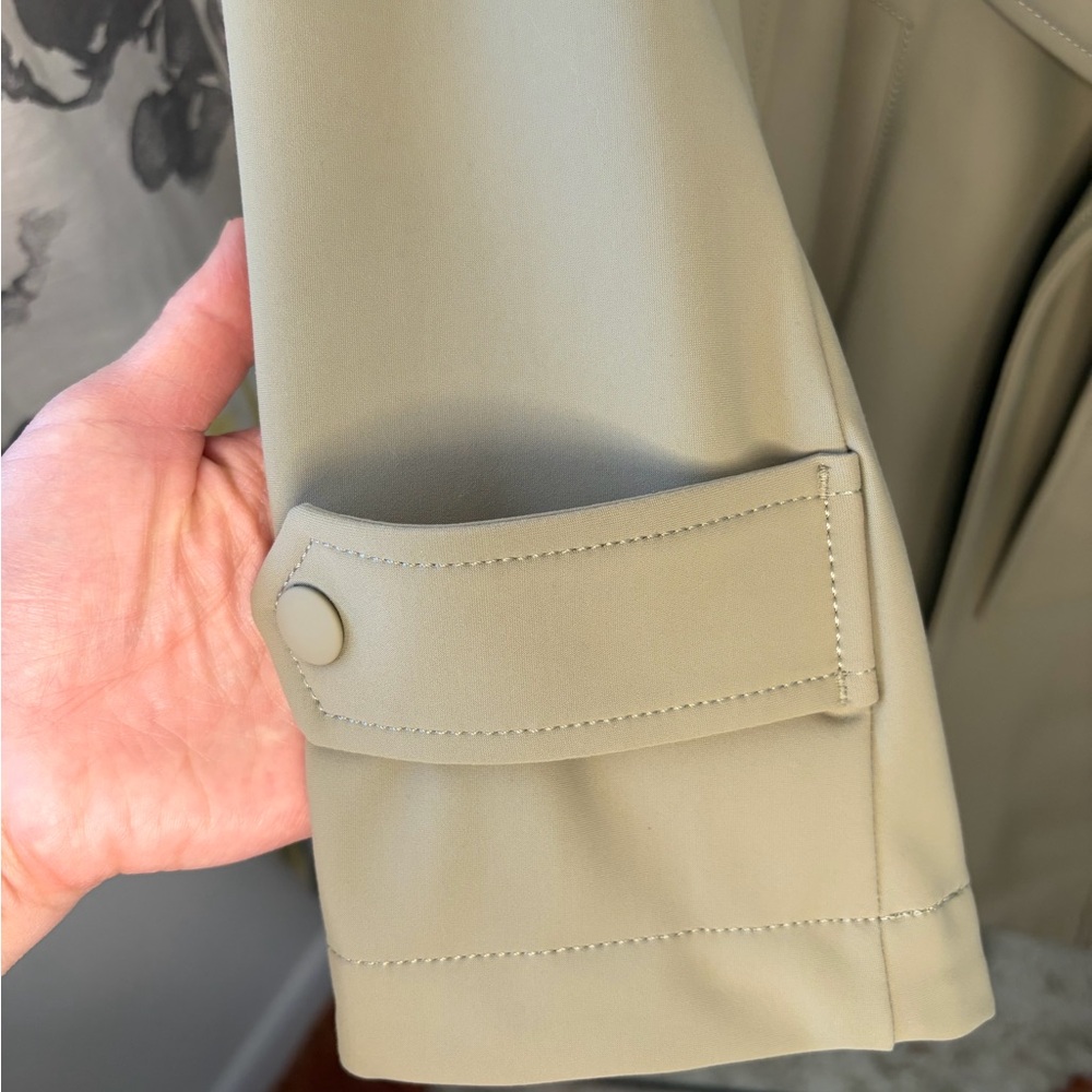 Athleta Stellar Trench - Picture 5 of 7